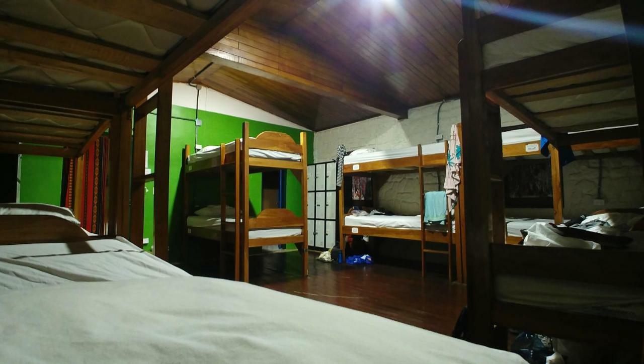 Hostel Mamallena Panama City Exterior photo